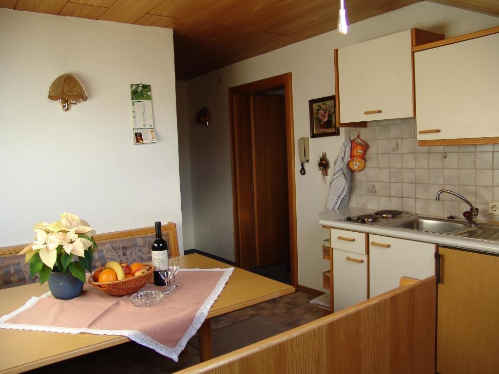 Haus Kneissl Apartment Seefeld in Tirol Bilik gambar